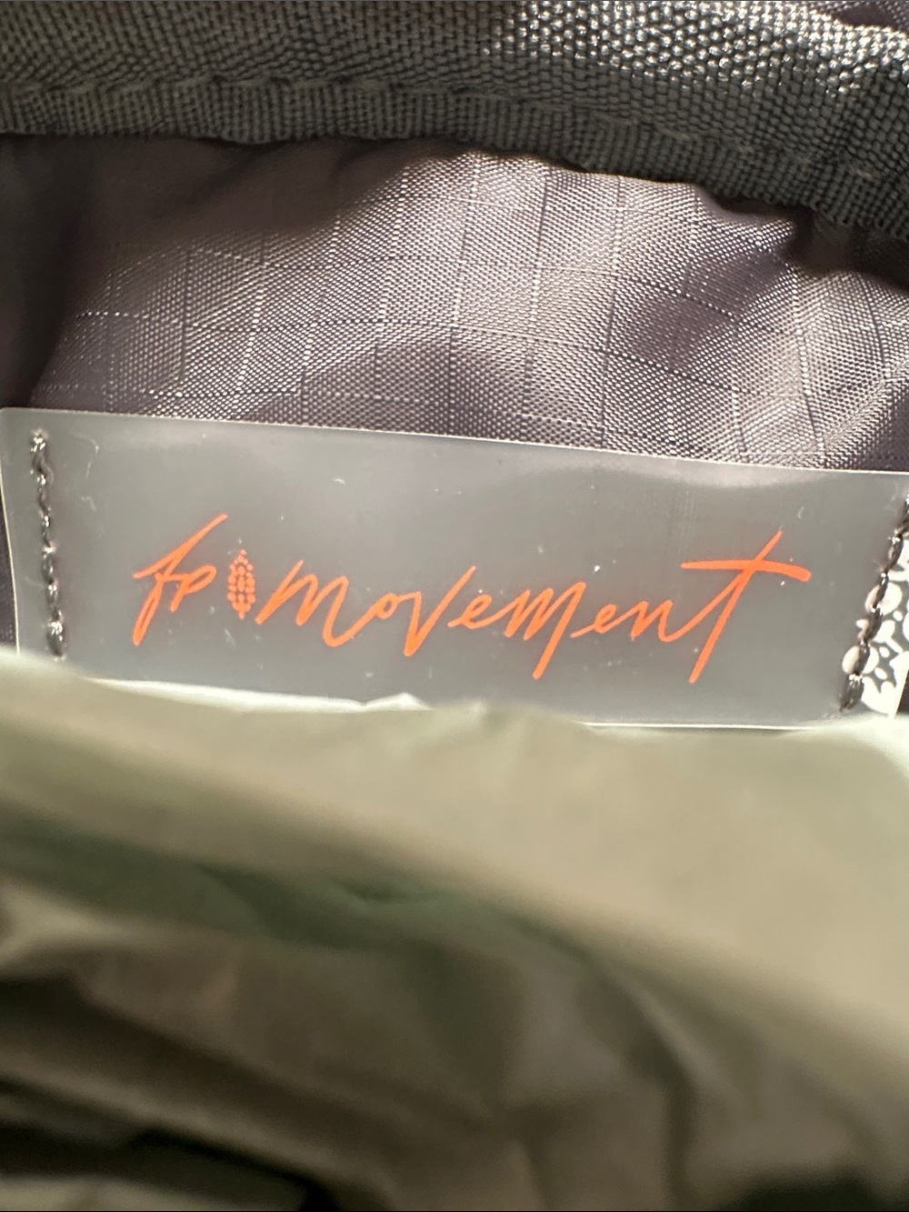 Free People Quilted Makeup Bag NWT retail $30 plum - Picture 4 of 6